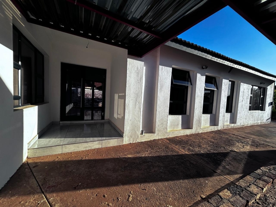 4 Bedroom Property for Sale in Impala Park Limpopo