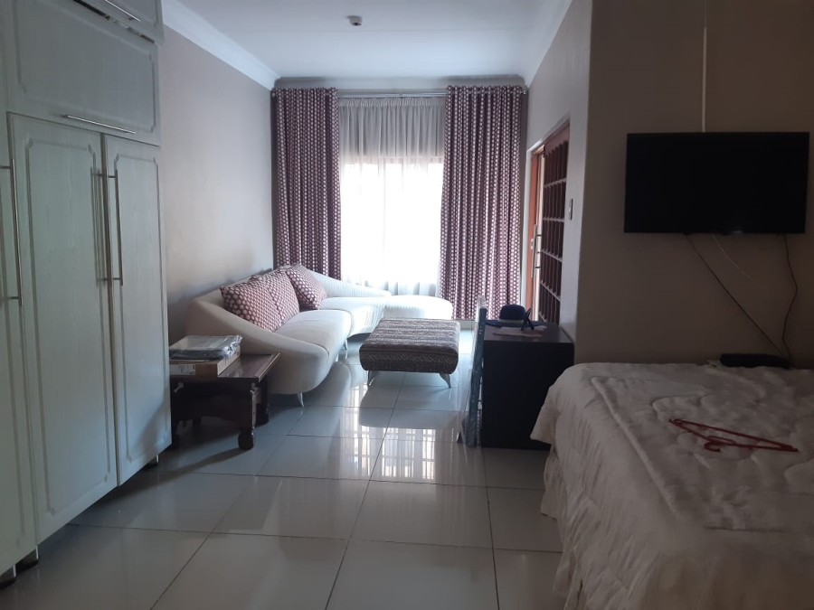 To Let 4 Bedroom Property for Rent in Fauna Park Limpopo