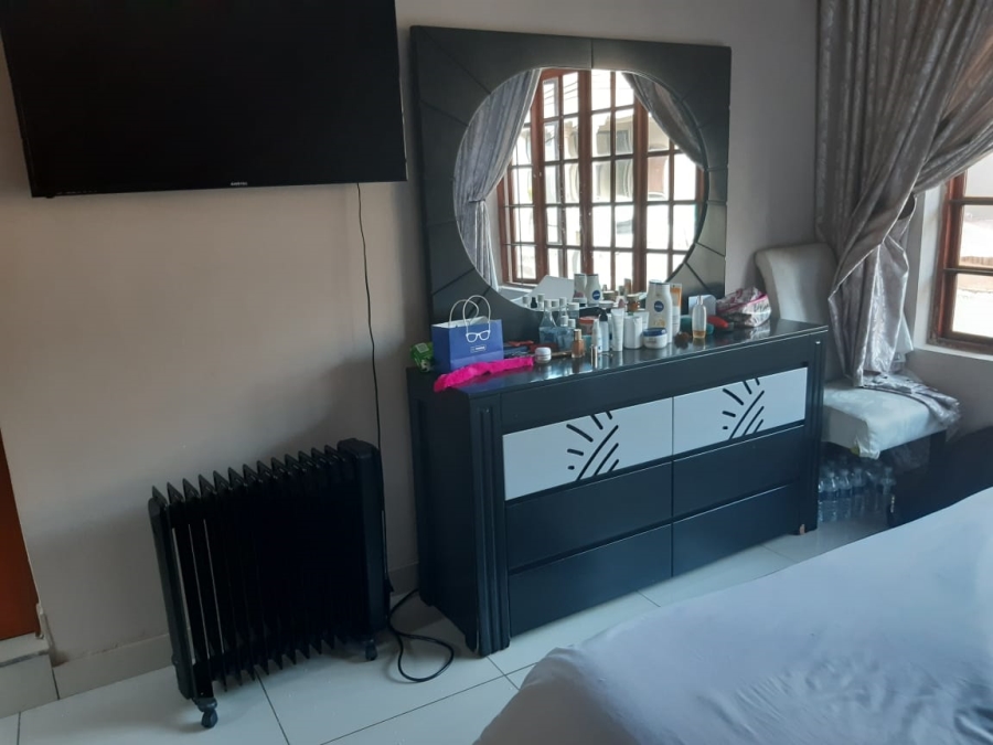 To Let 4 Bedroom Property for Rent in Fauna Park Limpopo