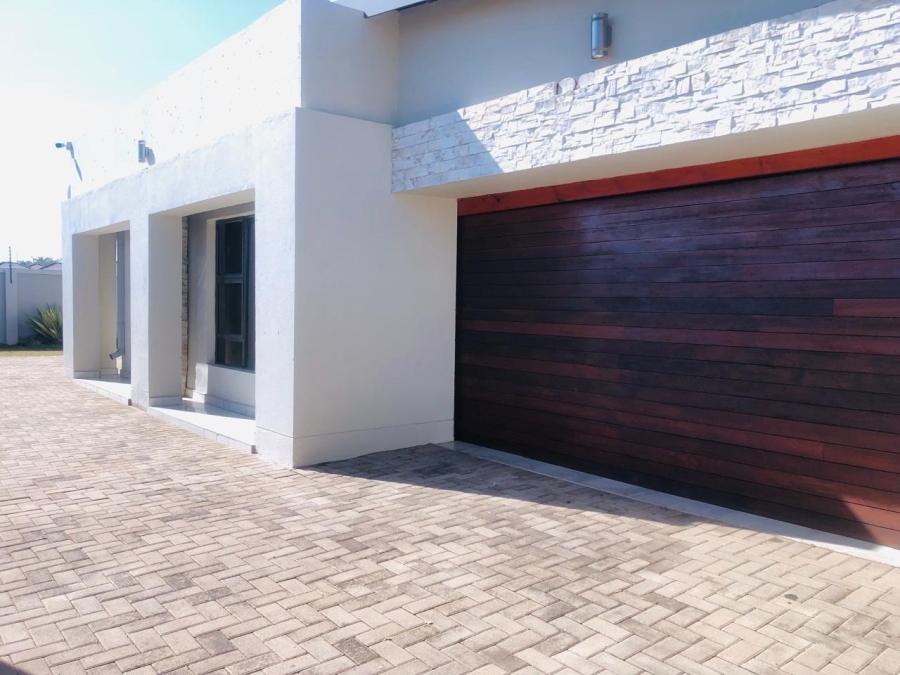 To Let 4 Bedroom Property for Rent in Chroompark Limpopo