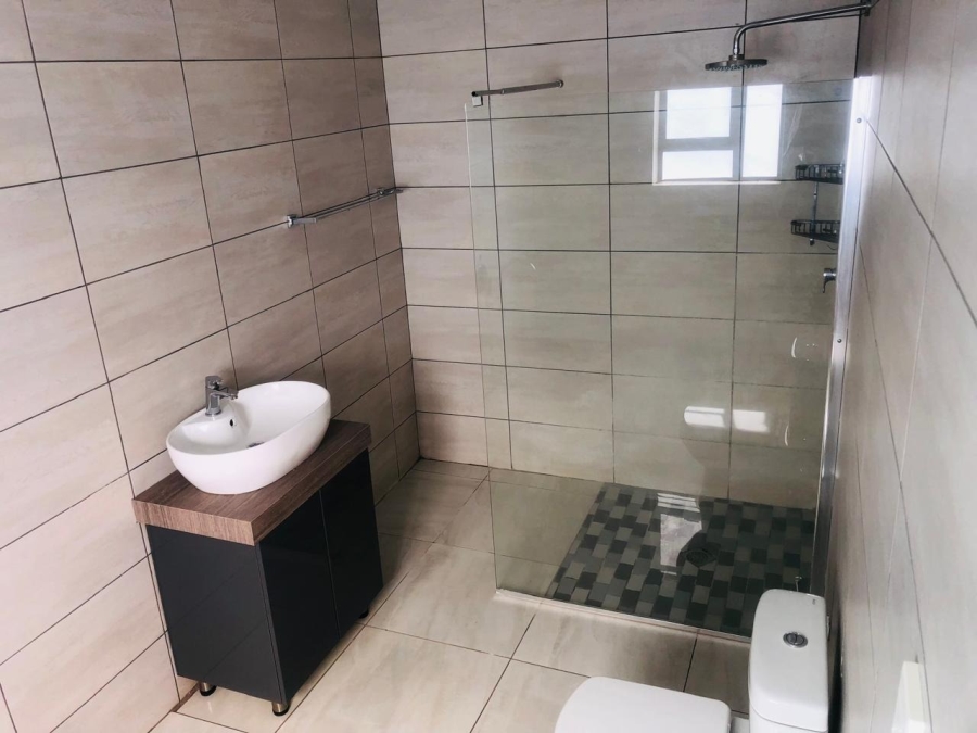 To Let 4 Bedroom Property for Rent in Chroompark Limpopo
