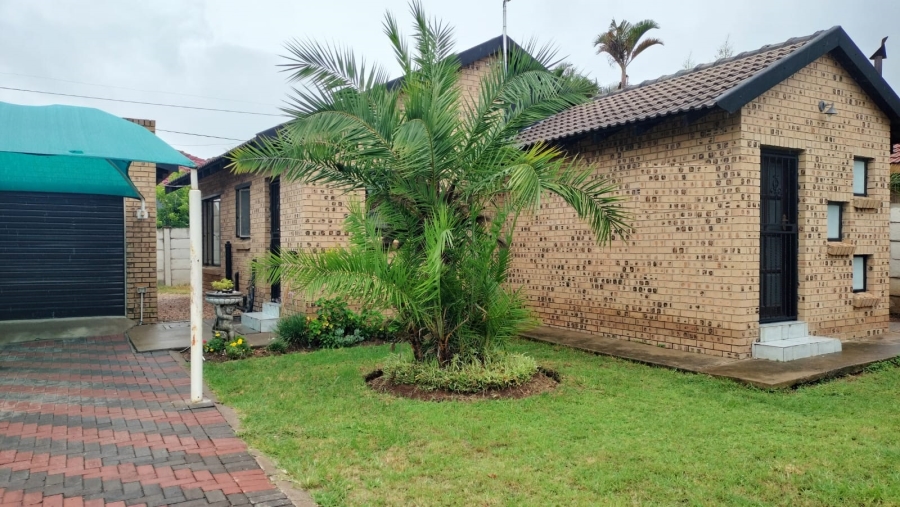 3 Bedroom Property for Sale in Bendor Limpopo