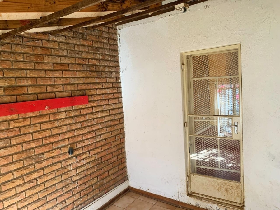 6 Bedroom Property for Sale in Eduan Park Limpopo