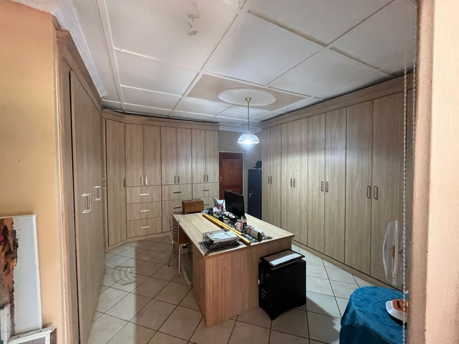 12 Bedroom Property for Sale in Bela Bela Limpopo