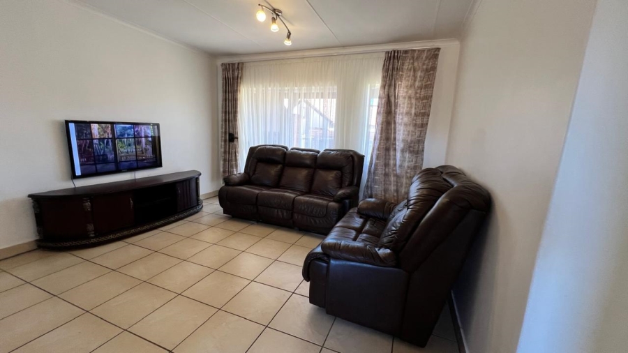 To Let 3 Bedroom Property for Rent in Bendor Limpopo