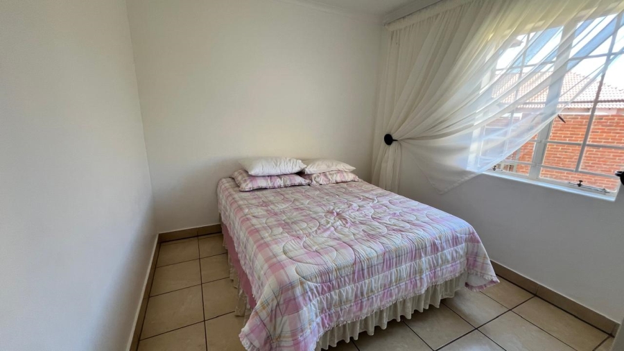 To Let 3 Bedroom Property for Rent in Bendor Limpopo