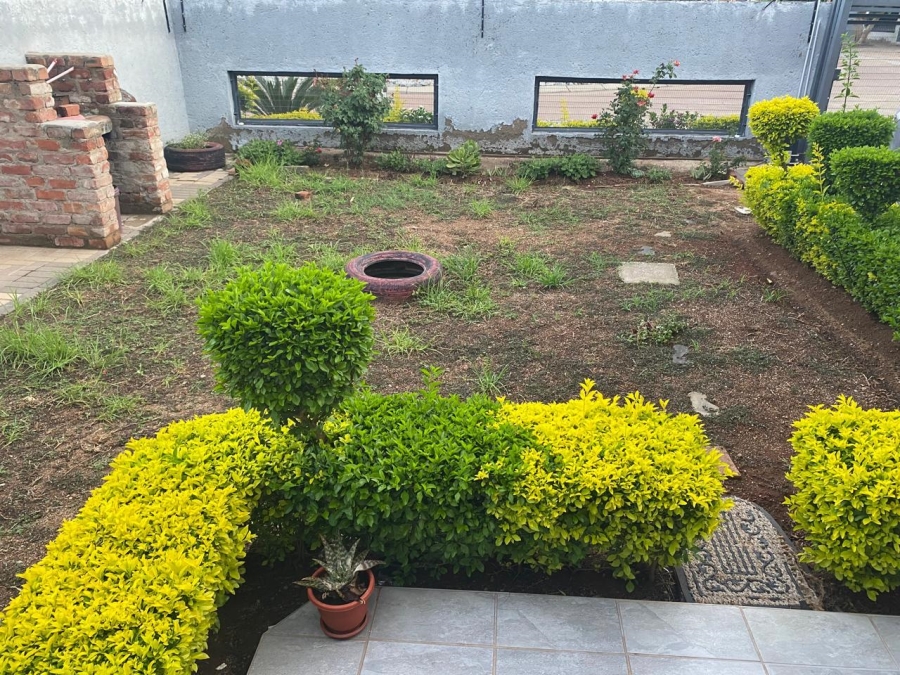 3 Bedroom Property for Sale in Rethabile Gardens Limpopo