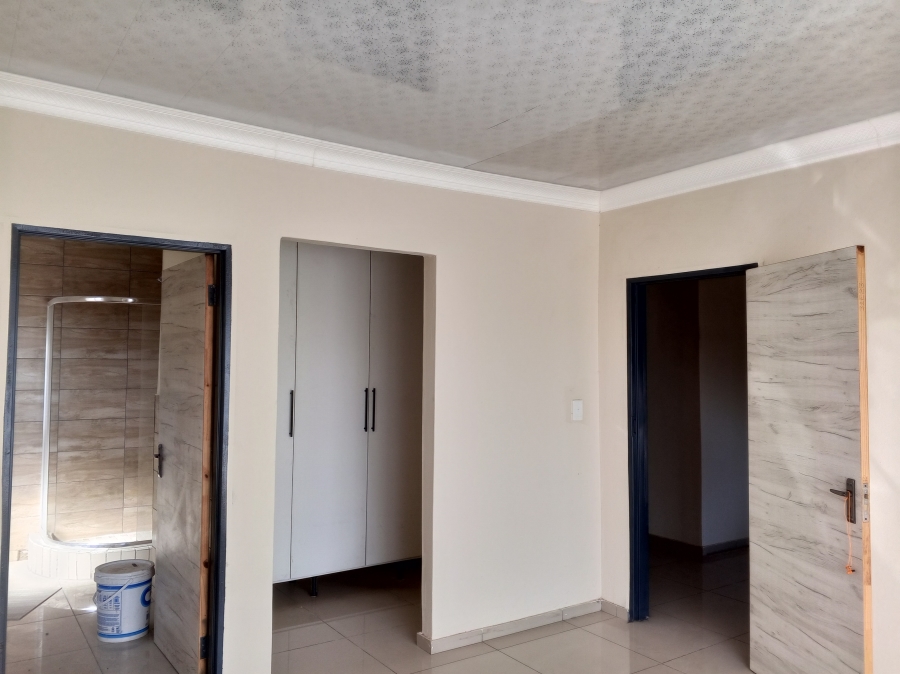 3 Bedroom Property for Sale in Chroompark Limpopo