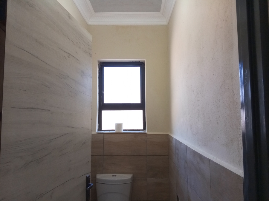 3 Bedroom Property for Sale in Chroompark Limpopo