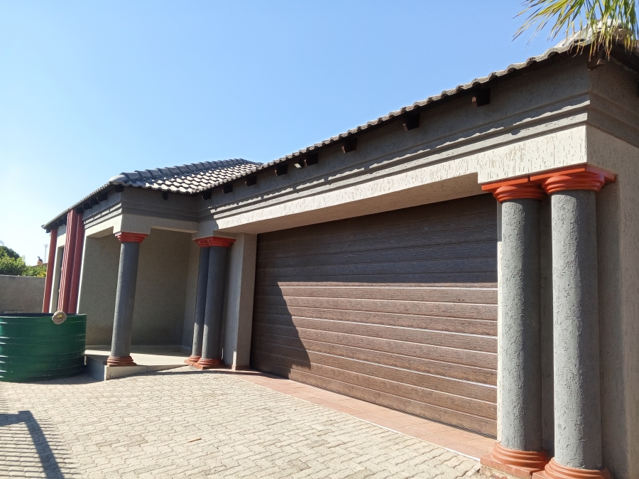 3 Bedroom Property for Sale in Chroompark Limpopo