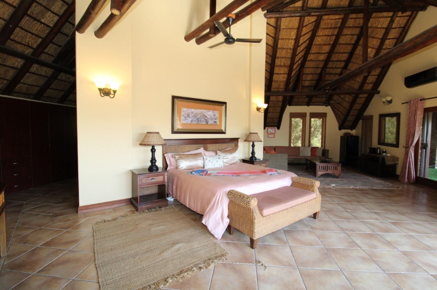 7 Bedroom Property for Sale in Zebula Golf Estate Limpopo