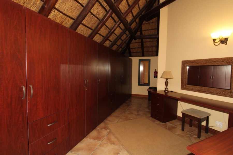 7 Bedroom Property for Sale in Zebula Golf Estate Limpopo