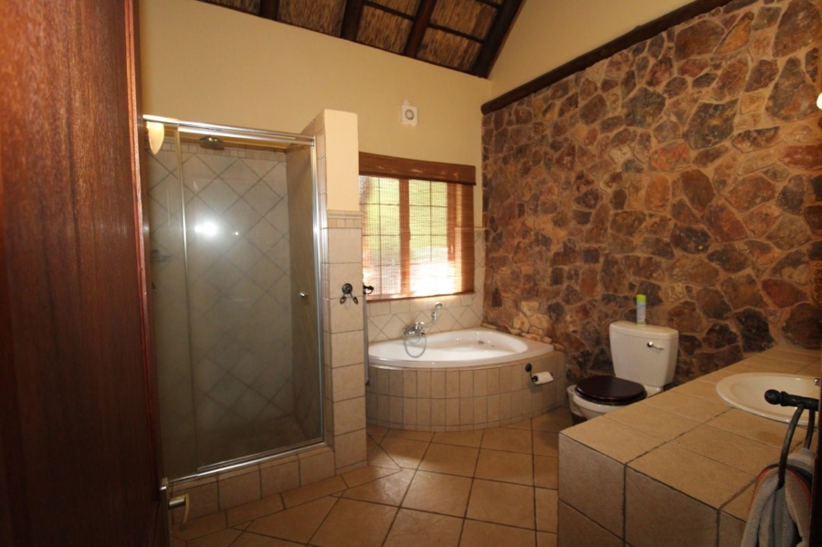 7 Bedroom Property for Sale in Zebula Golf Estate Limpopo