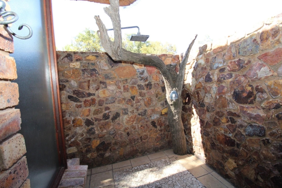 7 Bedroom Property for Sale in Zebula Golf Estate Limpopo