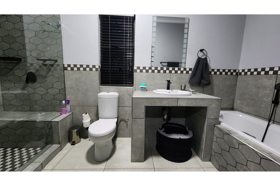 4 Bedroom Property for Sale in Zwartkloof Private Game Reserve Limpopo