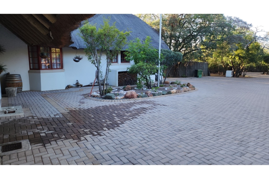 6 Bedroom Property for Sale in Mabula Private Game Lodge Limpopo