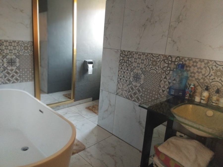 4 Bedroom Property for Sale in Flora Park Limpopo
