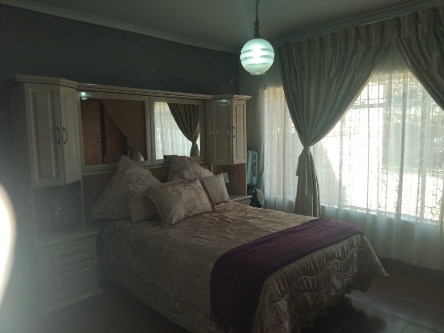 4 Bedroom Property for Sale in Flora Park Limpopo