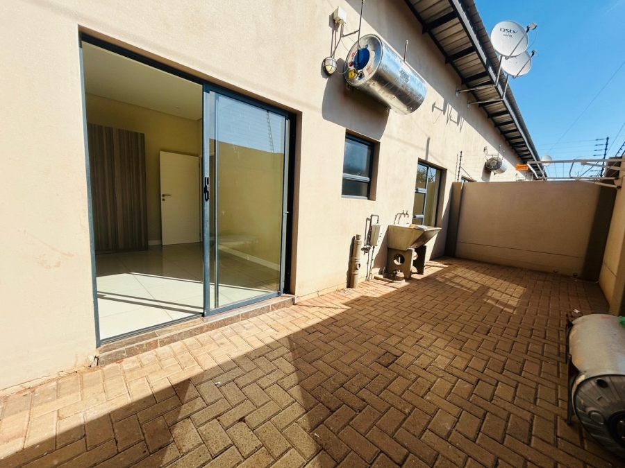 2 Bedroom Property for Sale in Chroompark Limpopo