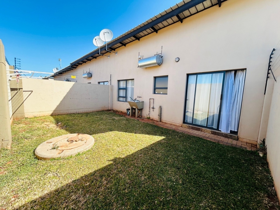 2 Bedroom Property for Sale in Chroompark Limpopo