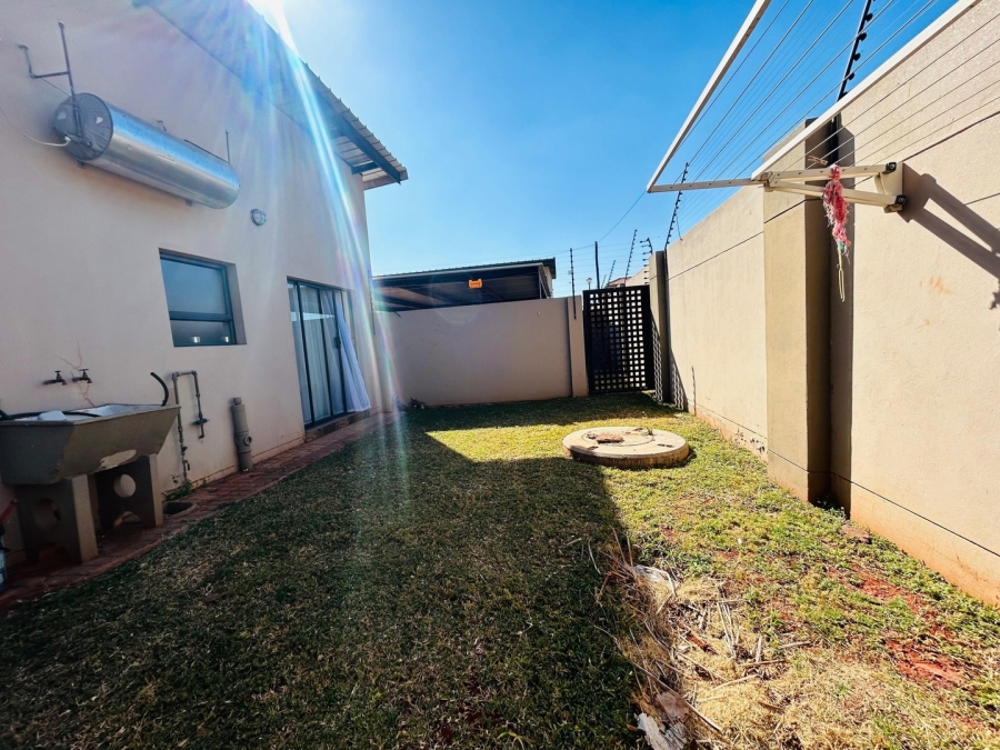 2 Bedroom Property for Sale in Chroompark Limpopo