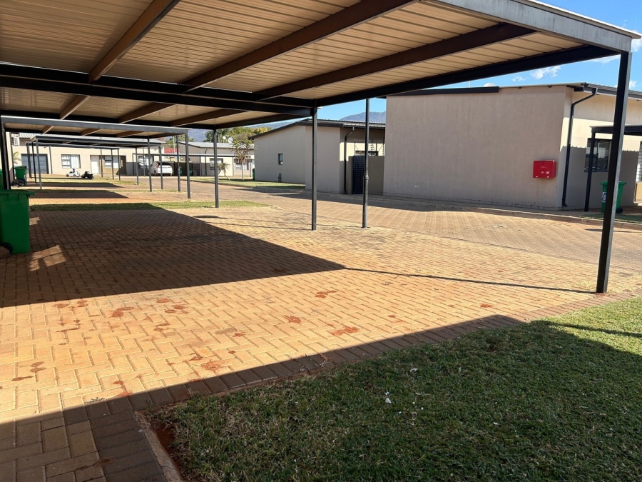 2 Bedroom Property for Sale in Chroompark Limpopo