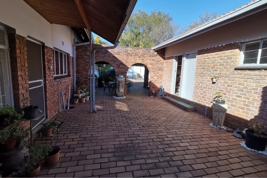 4 Bedroom Property for Sale in Modimolle Limpopo