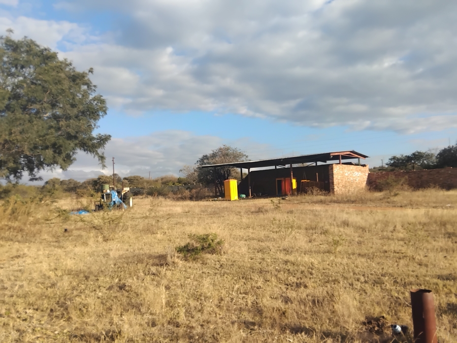 5 Bedroom Property for Sale in Myngenoegen A H Limpopo