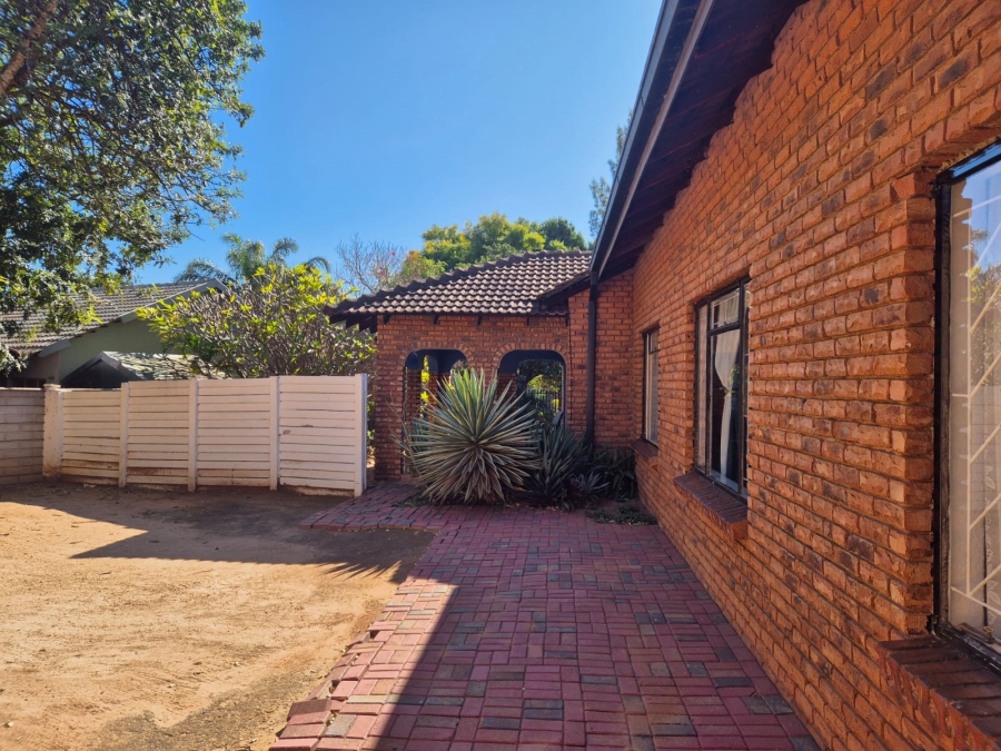 4 Bedroom Property for Sale in Flora Park Limpopo