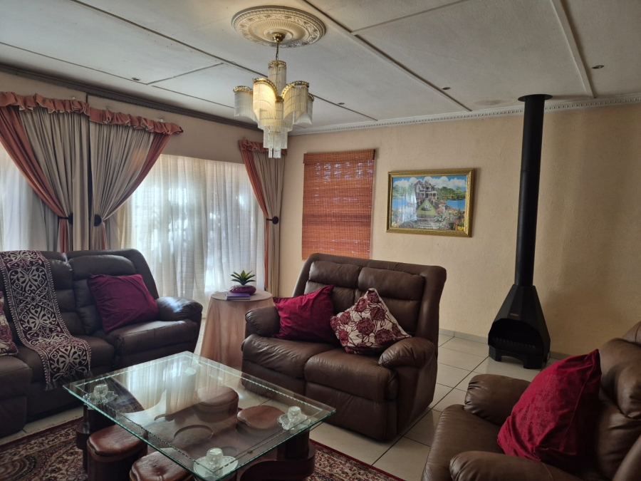 4 Bedroom Property for Sale in Flora Park Limpopo