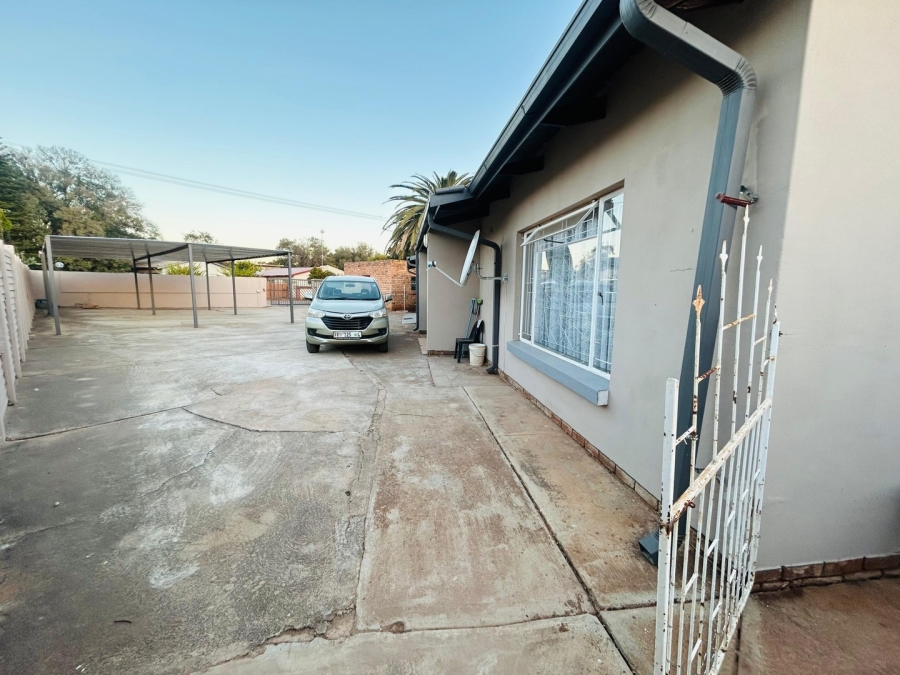 4 Bedroom Property for Sale in Impala Park Limpopo