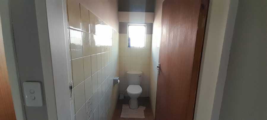 2 Bedroom Property for Sale in Chroompark Limpopo
