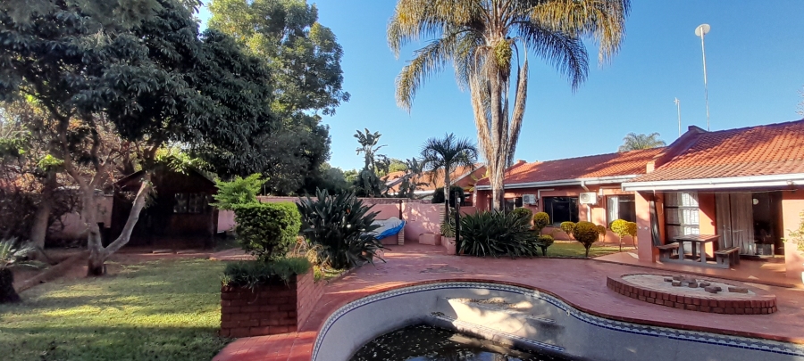 2 Bedroom Property for Sale in Chroompark Limpopo
