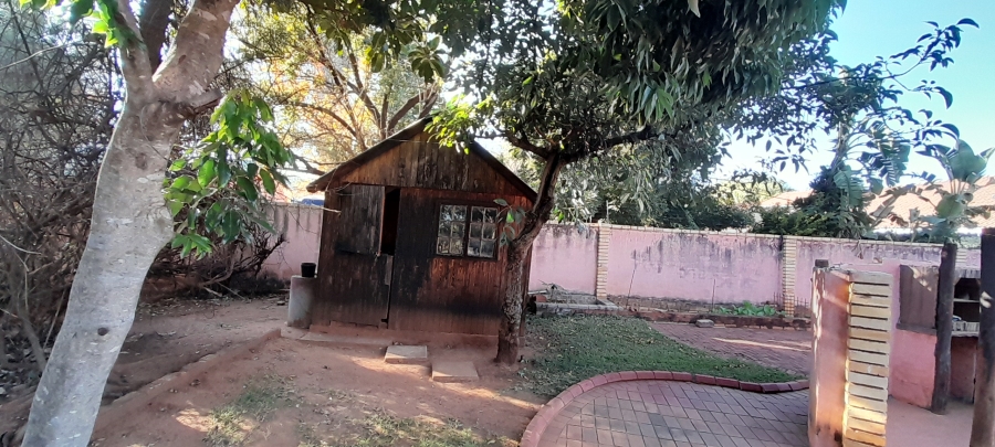2 Bedroom Property for Sale in Chroompark Limpopo