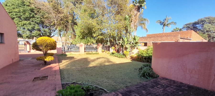 2 Bedroom Property for Sale in Chroompark Limpopo