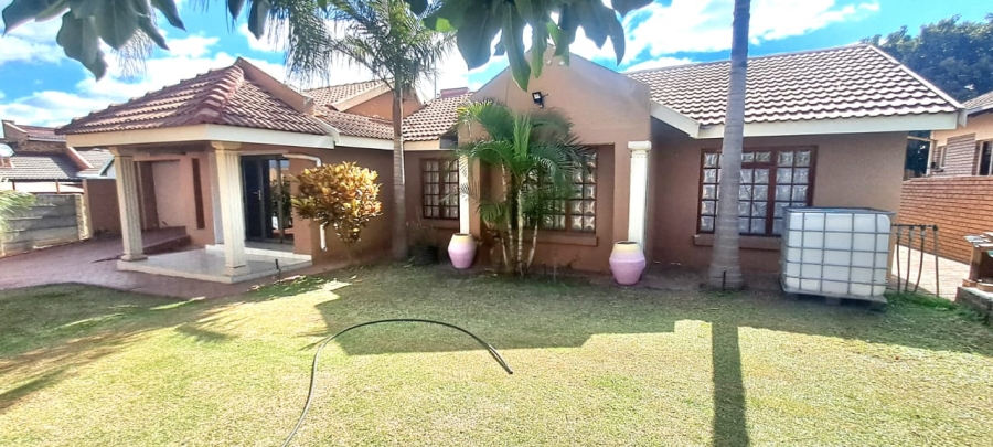 5 Bedroom Property for Sale in Flora Park Limpopo