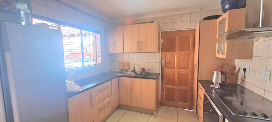 5 Bedroom Property for Sale in Flora Park Limpopo