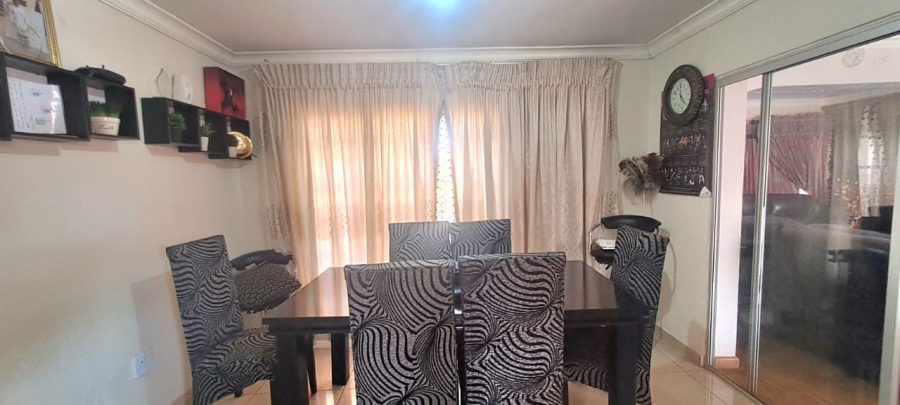5 Bedroom Property for Sale in Flora Park Limpopo