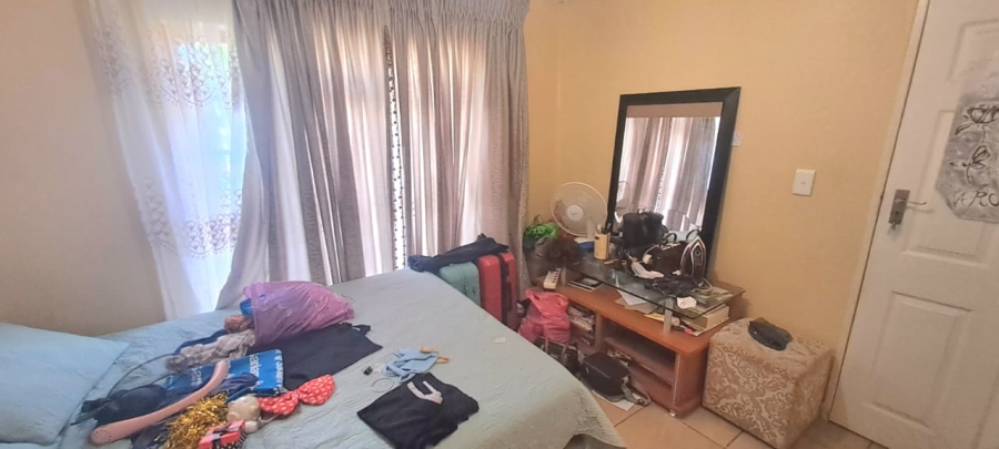 5 Bedroom Property for Sale in Flora Park Limpopo