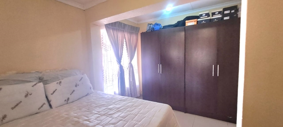 5 Bedroom Property for Sale in Flora Park Limpopo
