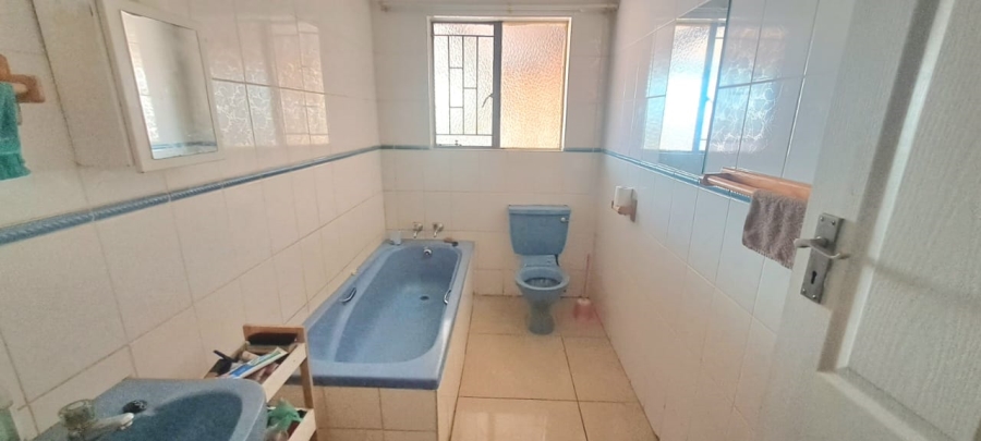 5 Bedroom Property for Sale in Flora Park Limpopo