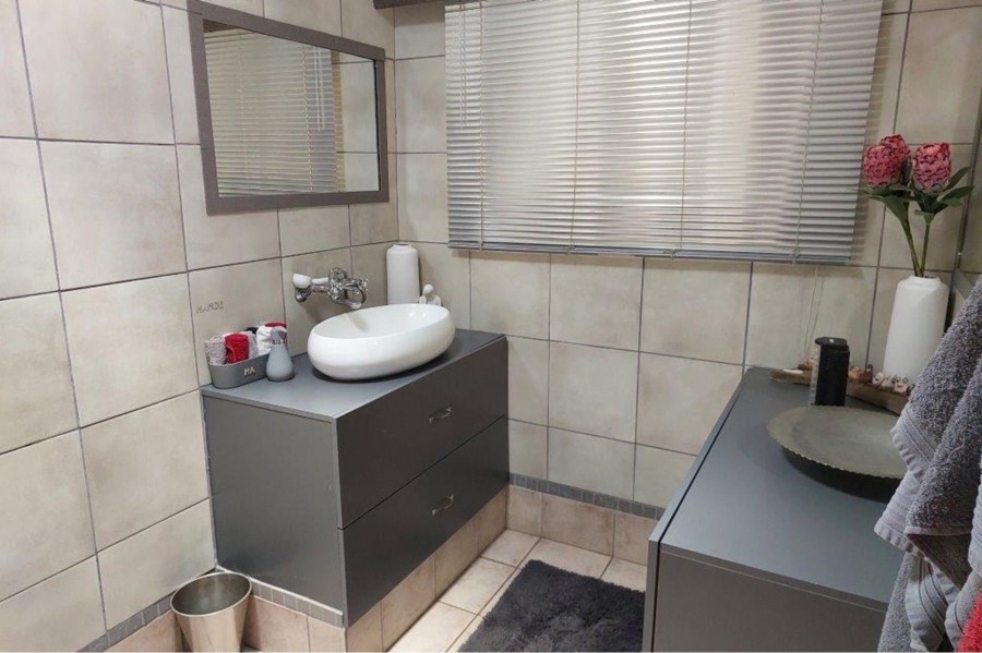 4 Bedroom Property for Sale in Modimolle Rural Limpopo