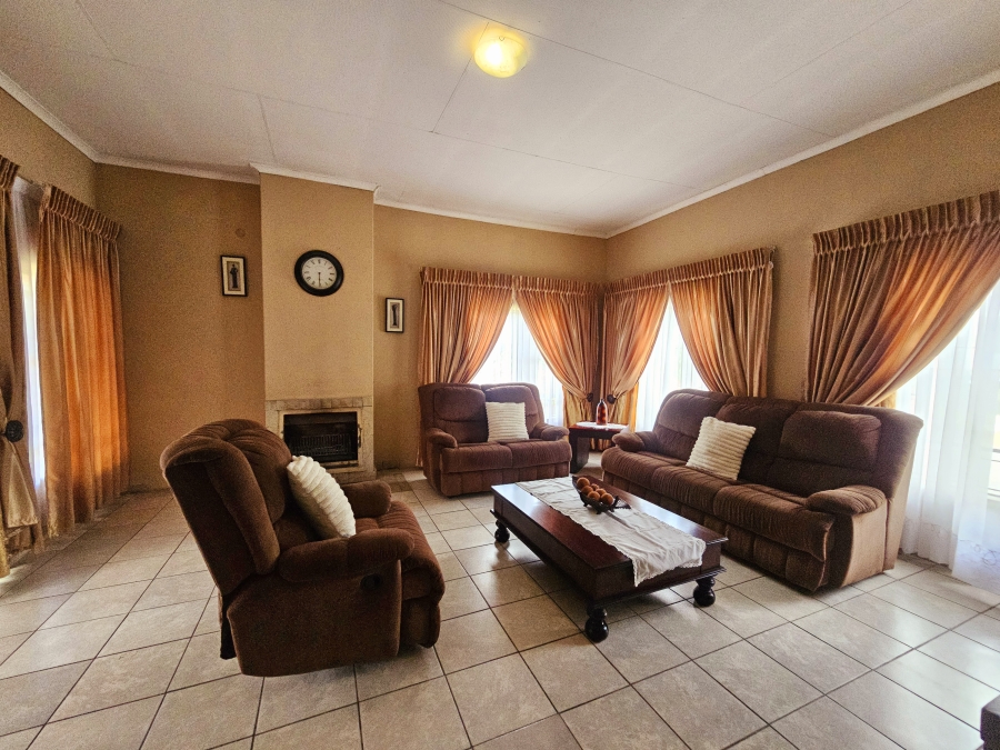 5 Bedroom Property for Sale in Louis Trichardt Limpopo