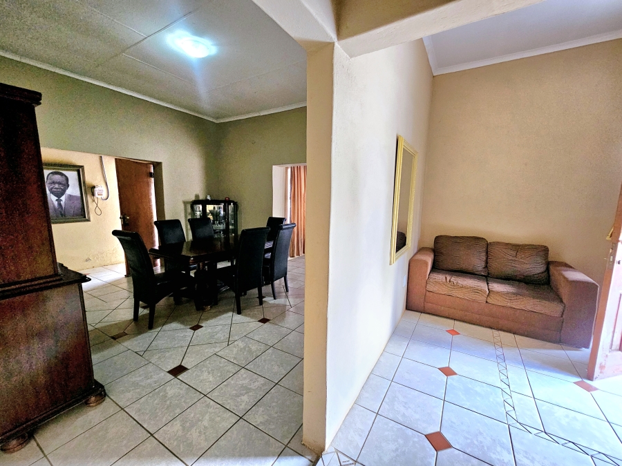 5 Bedroom Property for Sale in Louis Trichardt Limpopo