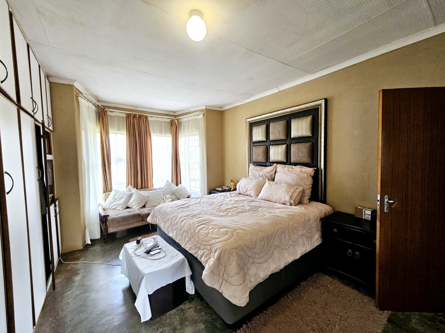 5 Bedroom Property for Sale in Louis Trichardt Limpopo