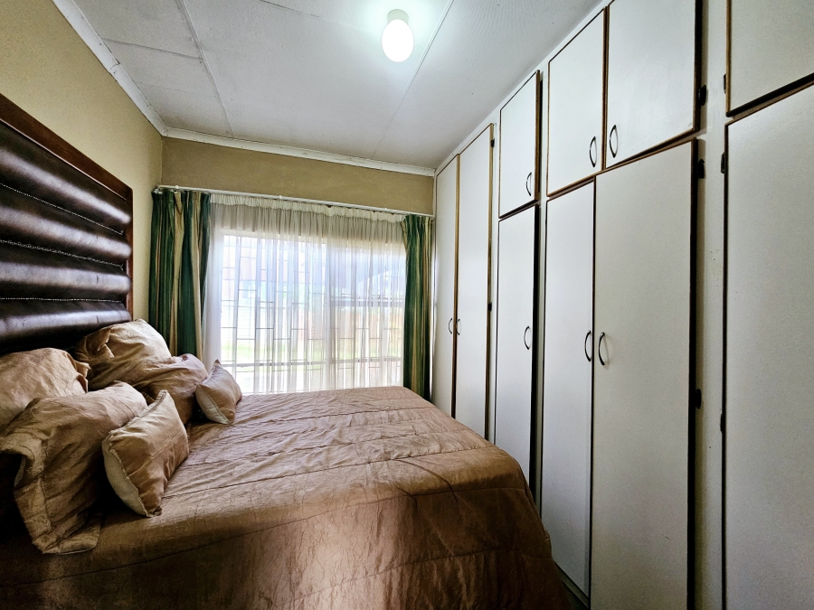 5 Bedroom Property for Sale in Louis Trichardt Limpopo