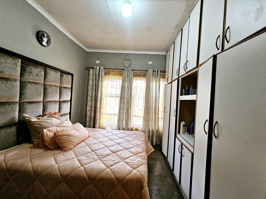 5 Bedroom Property for Sale in Louis Trichardt Limpopo