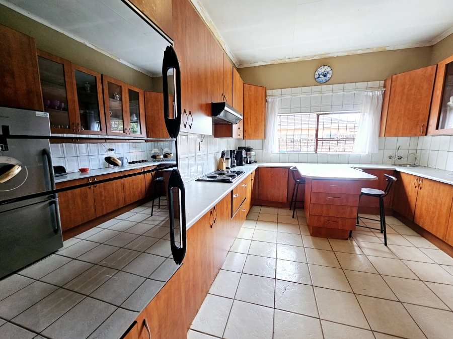 5 Bedroom Property for Sale in Louis Trichardt Limpopo