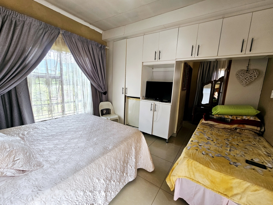 5 Bedroom Property for Sale in Louis Trichardt Limpopo