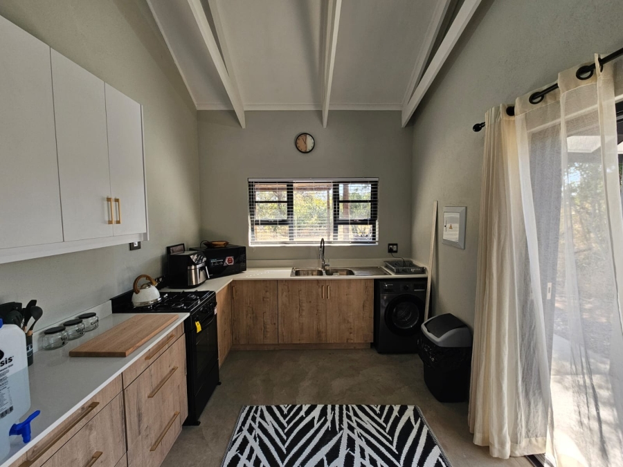 To Let 1 Bedroom Property for Rent in Moditlo Wildlife Estate Limpopo